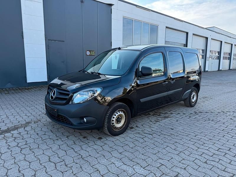 Gebraucht Mercedes Citan 109 90 PS (66 kW) 2018 Schwarz Limousine