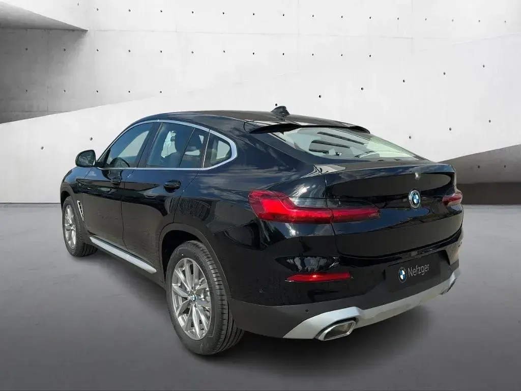 Gebraucht BMW X4 Performance 184 PS (135 kW) 2022 Schwarz ii SUV