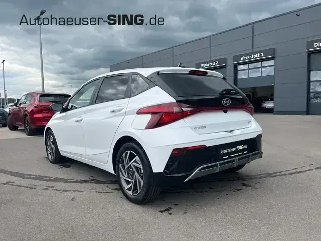 Neu Hyundai i20 90 PS (66 kW) 2026 Weiß Kleinwagen