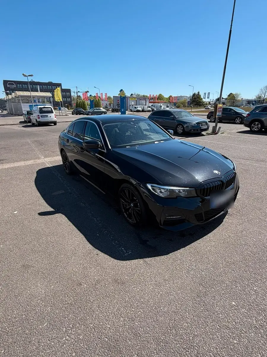 Gebraucht BMW 330e 298 PS (219 kW) 2021 Schwarz Limousine