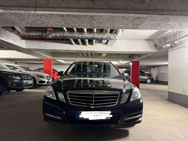 Gebraucht Mercedes E220 Avantgarde 170 PS (125 kW) 2007 Schwarz Kombi
