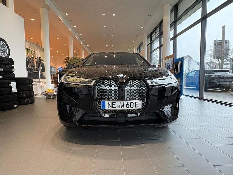 Gebraucht BMW iX 455 kW (619 PS) 2023 Schwarz SUV
