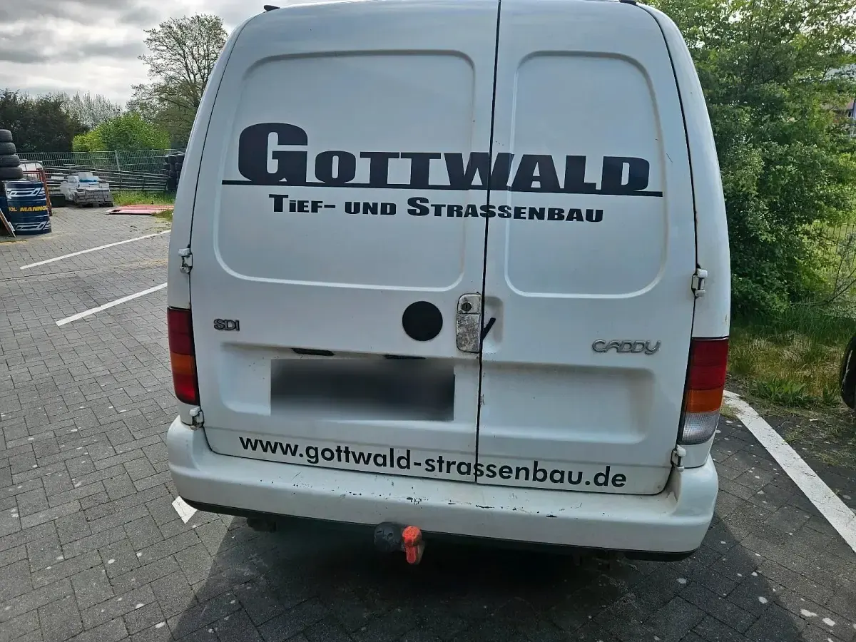 Używany VW Caddy 63 KM (46 kW) 2000 Minivan