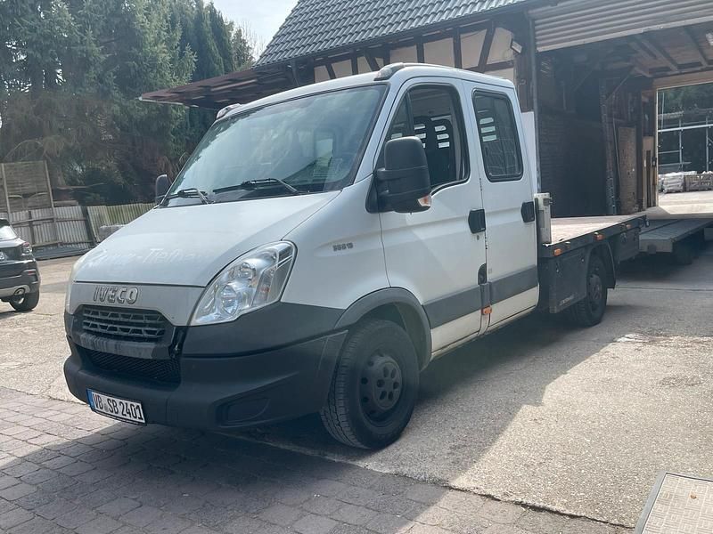 Gebraucht Iveco Daily 131 PS (96 kW) 2013 Weiß Limousine
