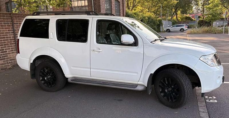 Gebraucht Nissan Pathfinder 190 PS (139 kW) 2013 Weiß SUV