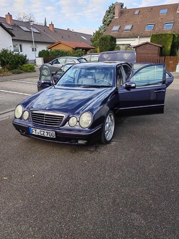 Gebraucht 2000 Mercedes E320 Avantgarde Limousine | 3.999 € (Guter Preis) - Bild 1/4