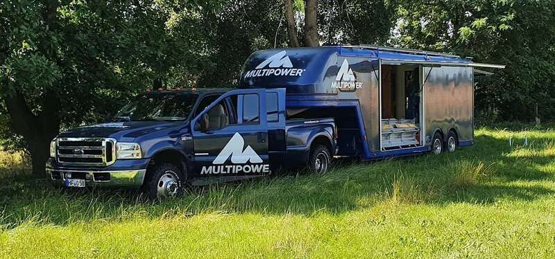 Blau Gebraucht 2006 Ford F350 SUV | 44.000 € - Bild 1/4