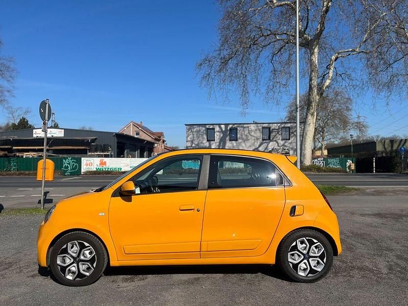 Gebraucht Renault Twingo Intens 73 PS (53 kW) 2019 Gelb Kleinwagen