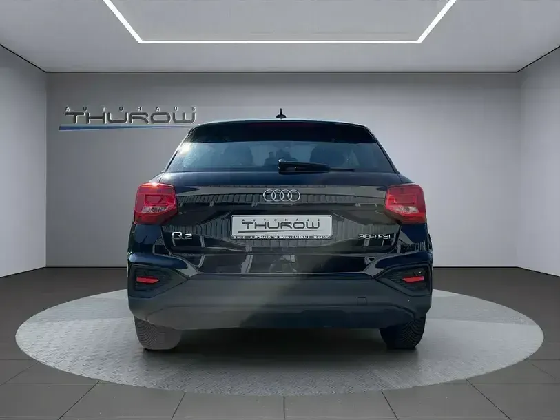 Gebraucht Audi Q2 Basis 110 PS (80 kW) 2023 Brillantschwarz SUV