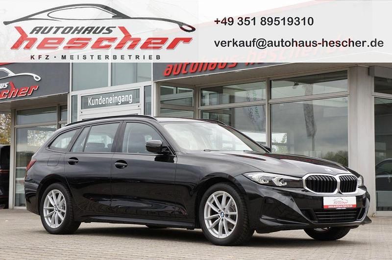 Schwarz Gebraucht 2023 BMW 318 Shadowline Kombi | 27.980 € (Fairer Preis) - Bild 1/4