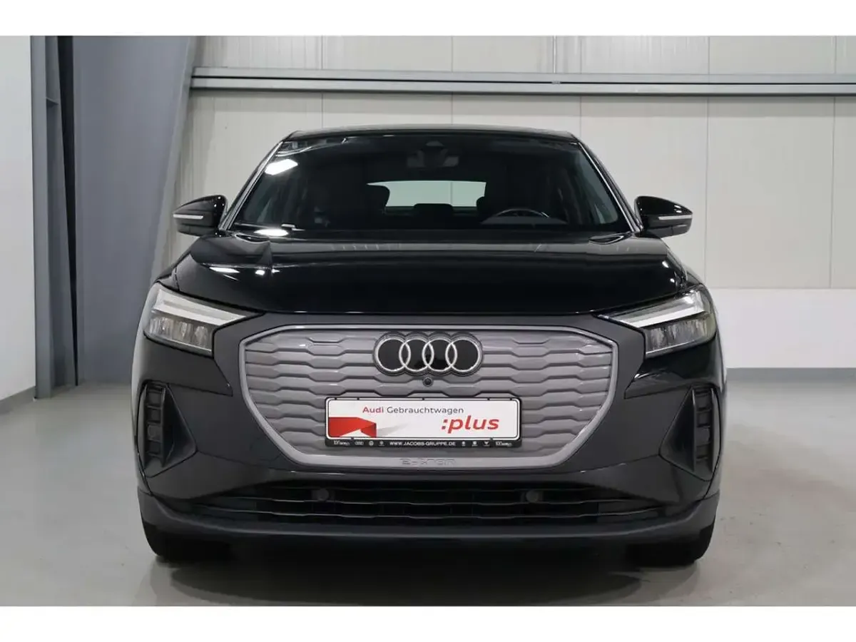 Gebraucht Audi Q4 e-tron 125 kW (170 PS) 2023 Mythosschwarz SUV