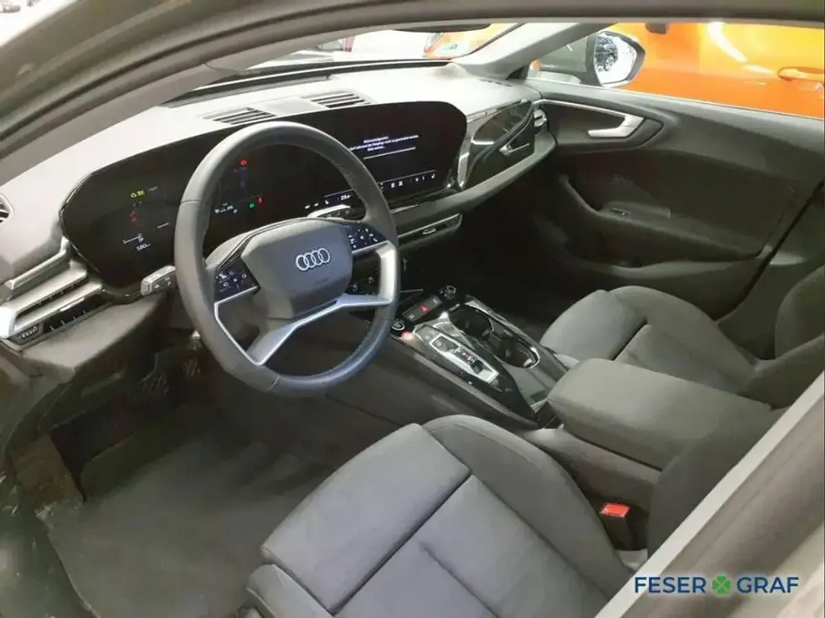 Gebraucht Audi A5 Business 204 PS (150 kW) 2025 Chronosgrau metallic Kombi