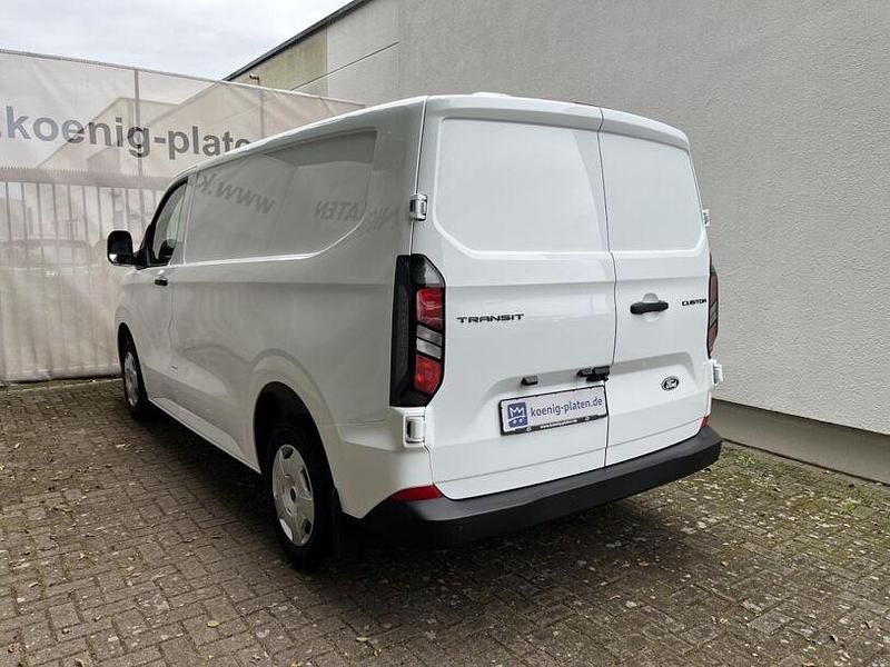 Gebraucht Ford Transit Custom Trend 150 PS (110 kW) 2024 Frostweiß Van