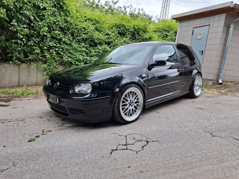 Schwarz Gebraucht 2001 VW Golf IV GTI Limousine | 15.999 € - Bild 1/4