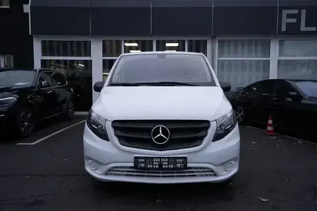 Gebraucht Mercedes Vito 136 PS (100 kW) 2019 Weiß Van