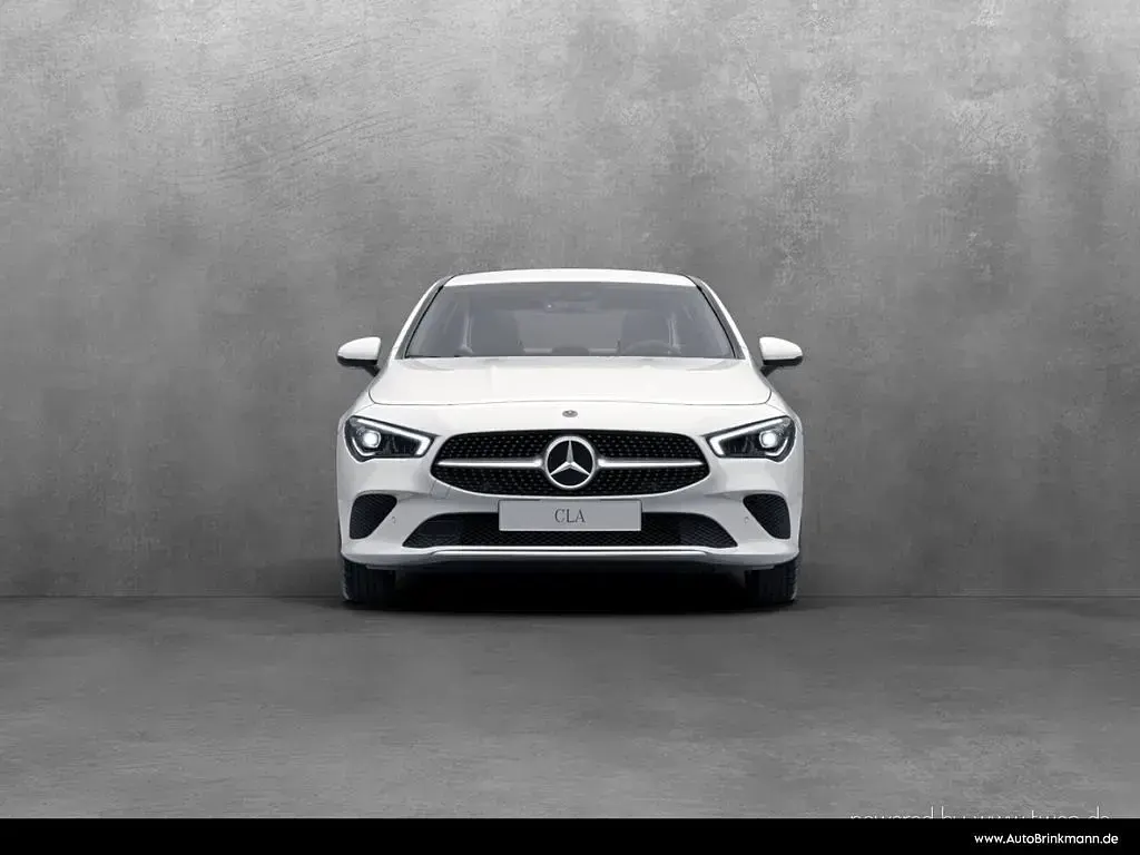 Gebraucht Mercedes CLA200 Progressive 163 PS (119 kW) 2021 Weiß Coupé