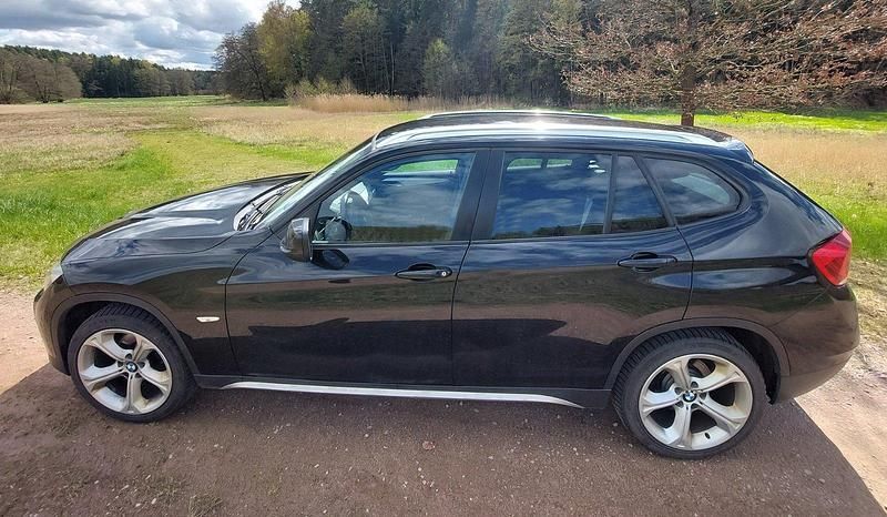 Gebraucht BMW X1 177 PS (130 kW) 2012 Schwarz SUV