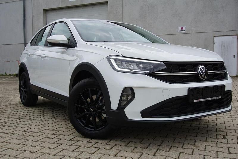 Pure weiß Neu 2025 VW Taigo SUV | 20.950 € (Superpreis) - Bild 1/4