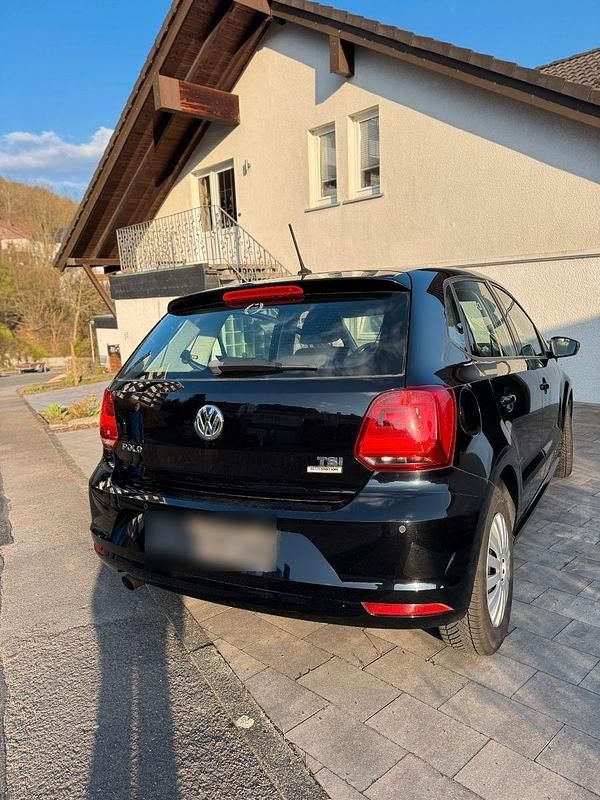 Gebraucht VW Polo 90 PS (66 kW) 2014 Schwarz Kleinwagen