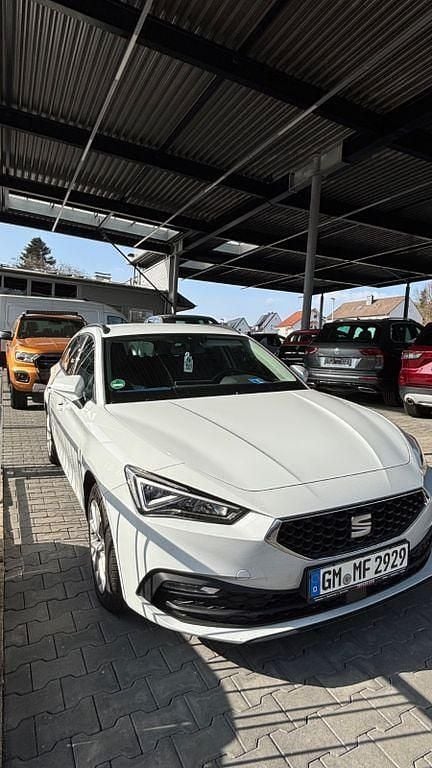 Usata Seat Leon 150 CV (110 kW) 2021 Bianco Berlina