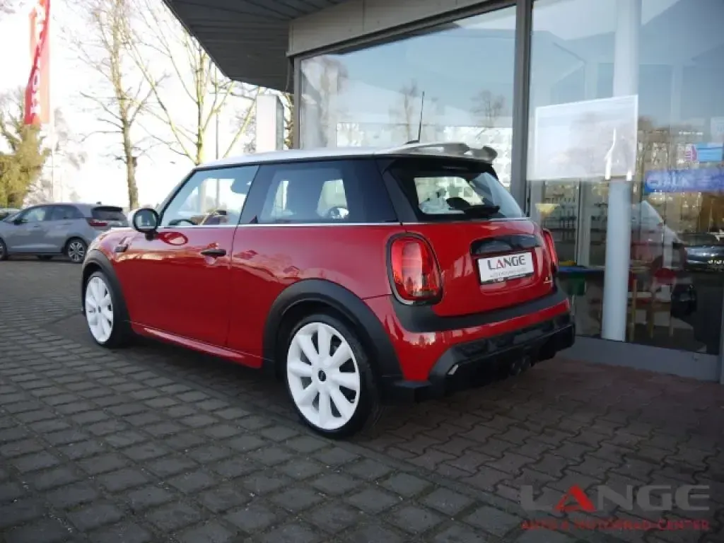 Gebraucht Mini John Cooper Works 178 PS (130 kW) 2021 Chili red Kleinwagen