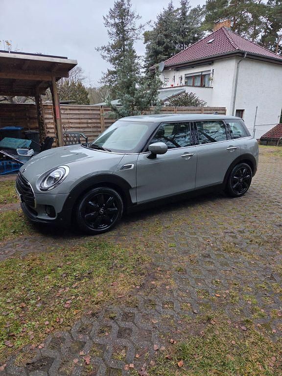 Grau Gebraucht 2021 Mini One Clubman Essential Kombi | 17.000 € (Superpreis) - Bild 1/4