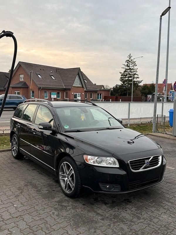 Gebraucht Volvo V50 109 PS (80 kW) 2009 Schwarz Kombi