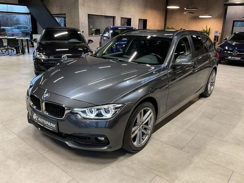 Gebraucht BMW 318 Advantage 155 PS (114 kW) 2016 Grau Kombi