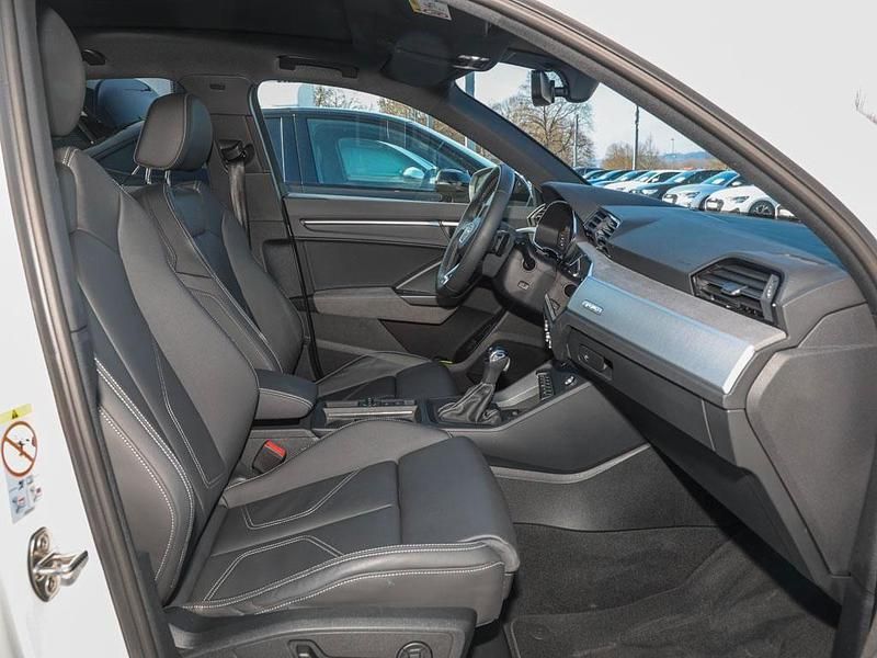 Gebraucht Audi Q3 S-Line 245 PS (180 kW) 2025 Gletscherweiß (metallic) SUV