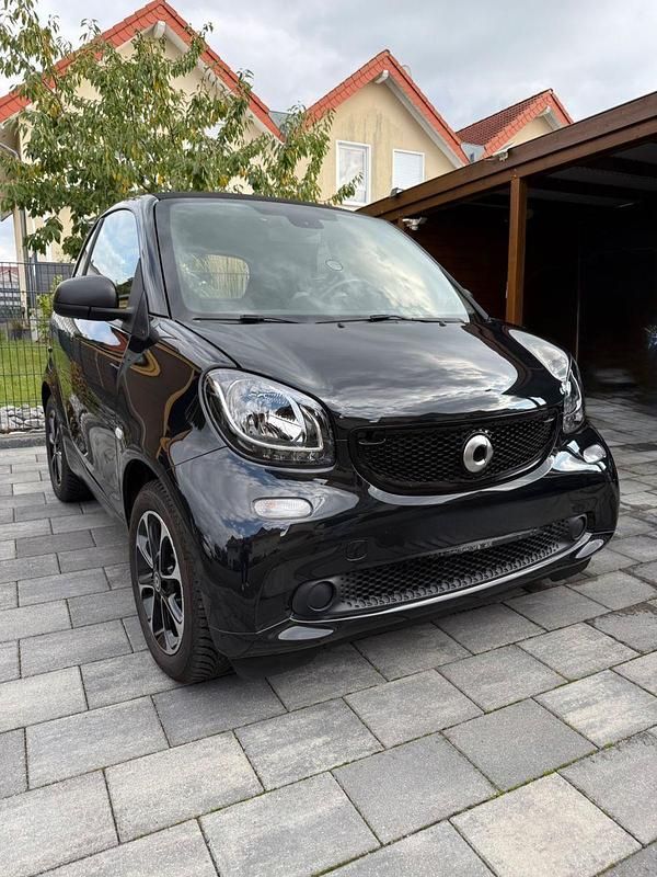 Schwarz Gebraucht 2017 Smart ForTwo Coupé Coupé | 10.990 € (Fairer Preis) - Bild 1/4