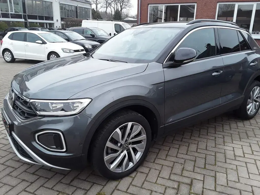 Gebraucht VW T-Roc Goal 150 PS (110 kW) 2025 Grau SUV