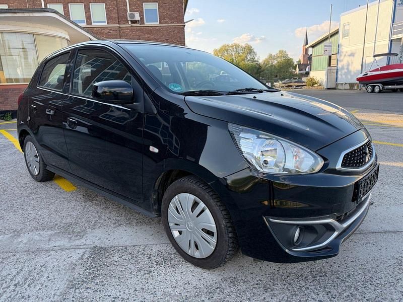 Second-hand Mitsubishi Space Star Active 71 CP (52 kW) 2020 Negru Hatchback