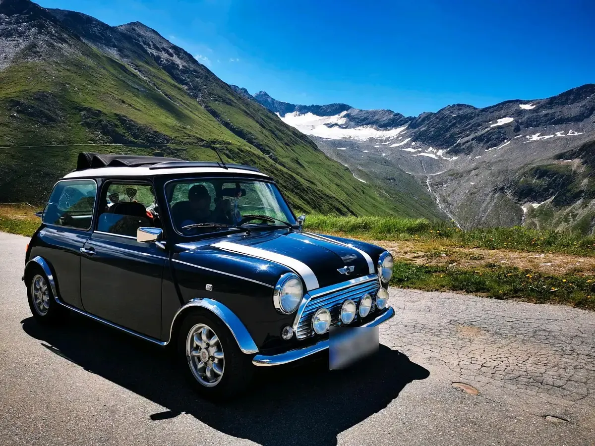 Używany Mini Cooper Classic 63 KM (46 kW) 1998 Niebieski Hatchback