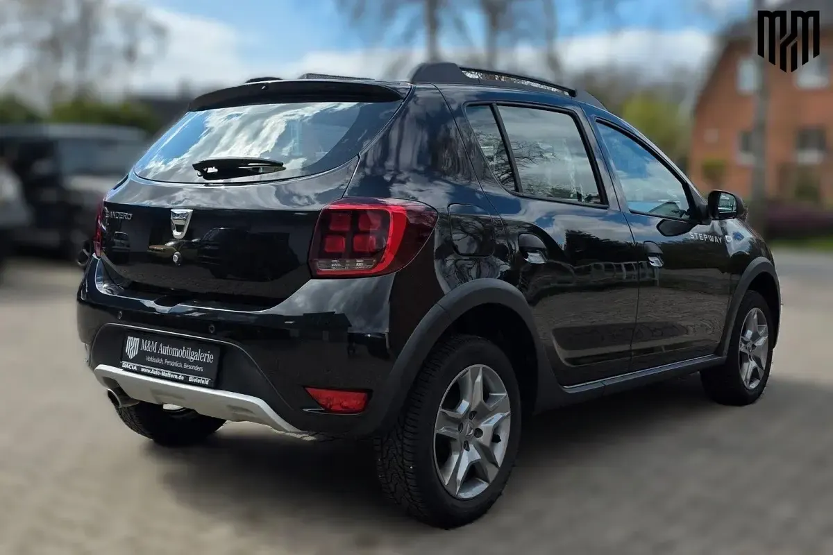 Gebraucht Dacia Sandero Prestige 90 PS (66 kW) 2019 Schwarz SUV