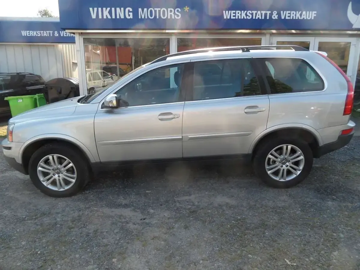 Gebraucht Volvo XC90 Momentum 185 PS (136 kW) 2008 Silber SUV