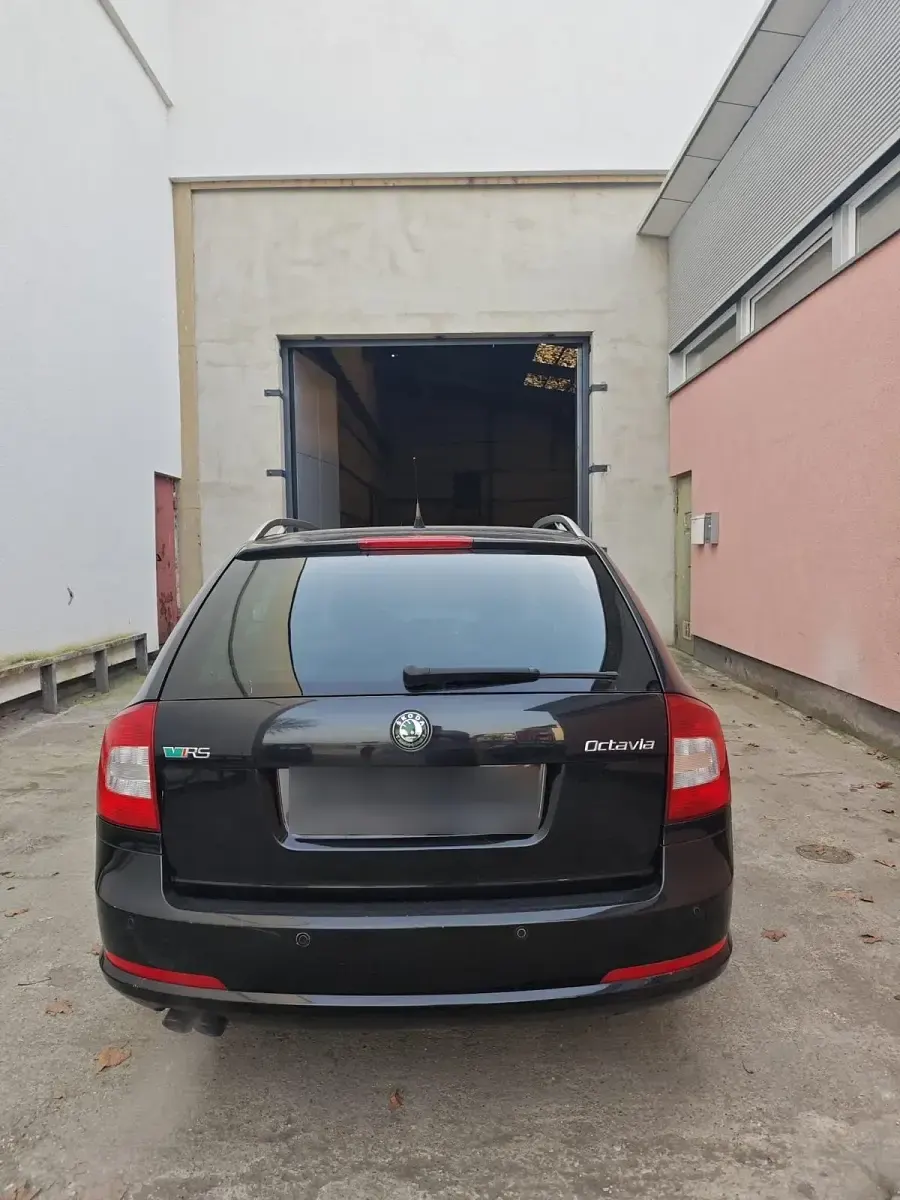 Usata Skoda Octavia vRS 200 CV (147 kW) 2011 Nero Station wagon