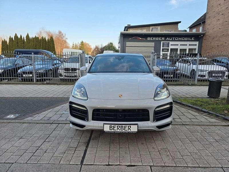 Gebraucht Porsche Cayenne Coupe Platinum Edition 340 PS (250 kW) 2022 Kreide Coupé
