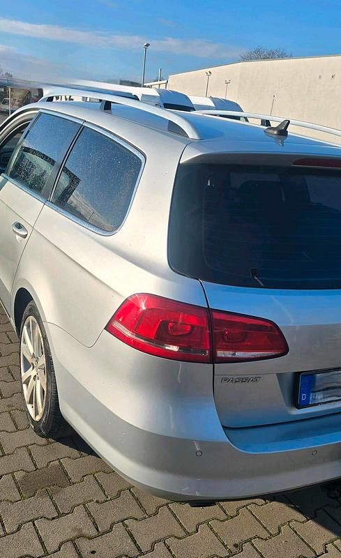 Gebraucht VW Passat 105 PS (77 kW) 2012 Silber Kombi