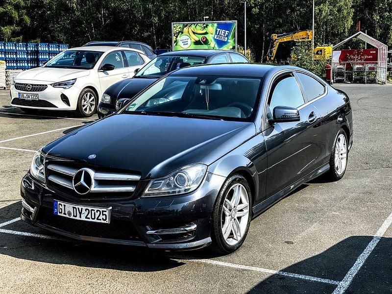 Grau Gebraucht 2013 Mercedes C220 Avantgarde Coupé | 8.200 € (Fairer Preis) - Bild 1/4