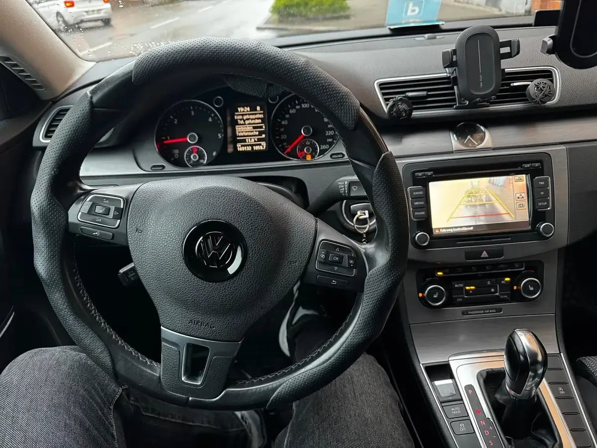 Używany VW Passat 170 KM (125 kW) 2012 Czarny Kombi