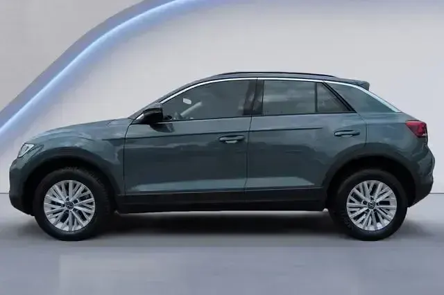 Gebraucht VW T-Roc Life 150 PS (110 kW) 2025 Petroleum blue metallic SUV