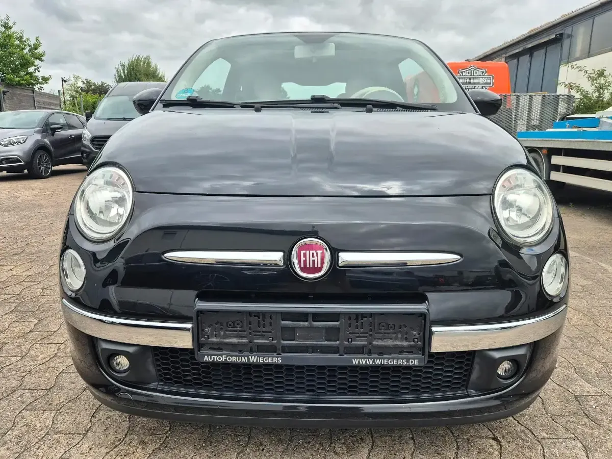 Gebraucht Fiat 500 69 PS (50 kW) 2015 Schwarz Kleinwagen