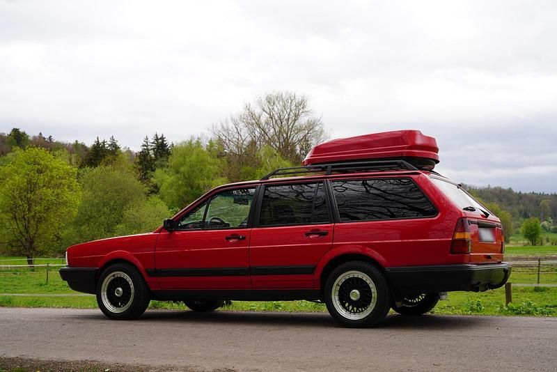 Usata VW Passat 75 CV (55 kW) 1987 Rosso Station wagon