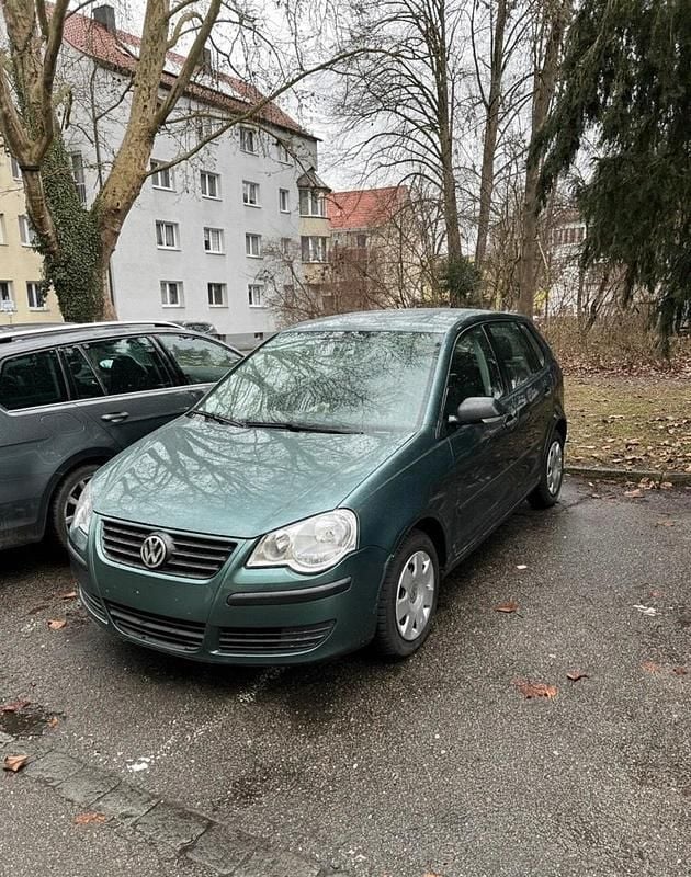 Gebraucht VW Polo 64 PS (47 kW) 2006 Grün Kleinwagen