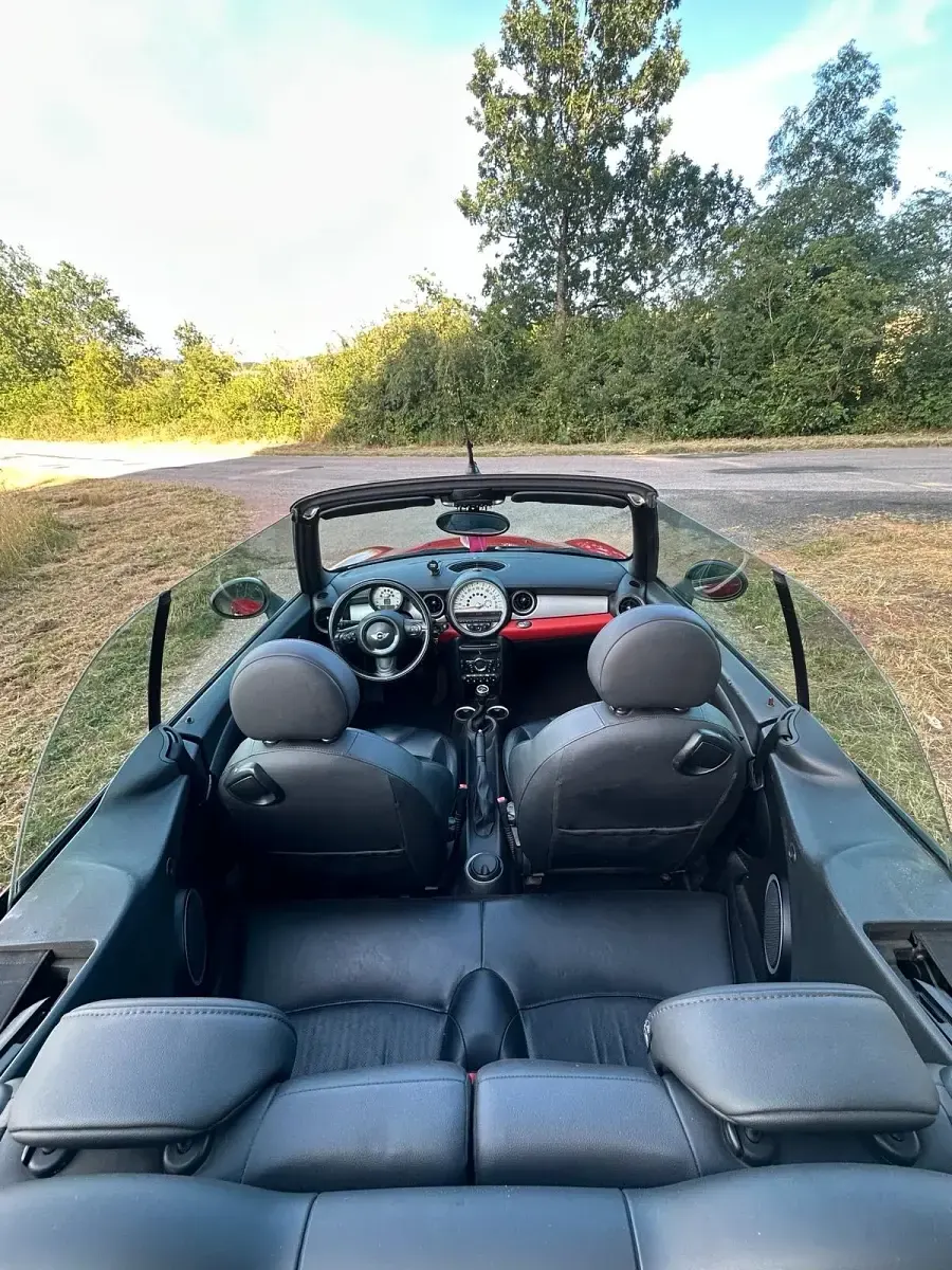 Gebraucht Mini Cooper Cabriolet 116 PS (85 kW) 2011 Rot Cabrio