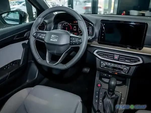 Neu Seat Arona 116 PS (85 kW) 2026 Grau SUV