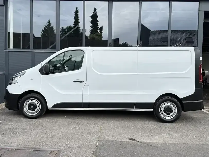 Gebraucht Renault Trafic Komfort 146 PS (107 kW) 2021 Gletscherweiss Van / Kleinbus