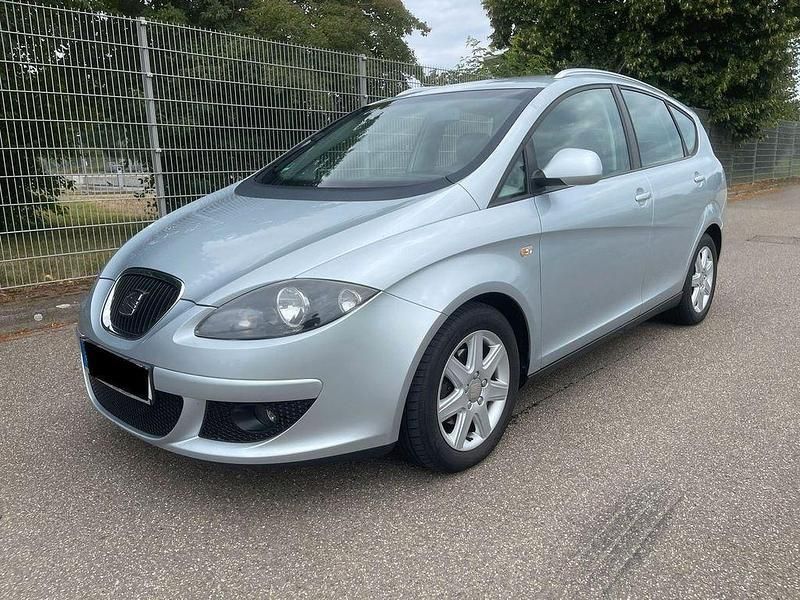 Silber Gebraucht 2008 Seat Altea XL Style Van / Kleinbus | 2.400 € (Guter Preis) - Bild 1/4