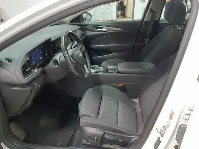 Gebraucht Opel Insignia 174 PS (127 kW) 2021 Weiß Kombi