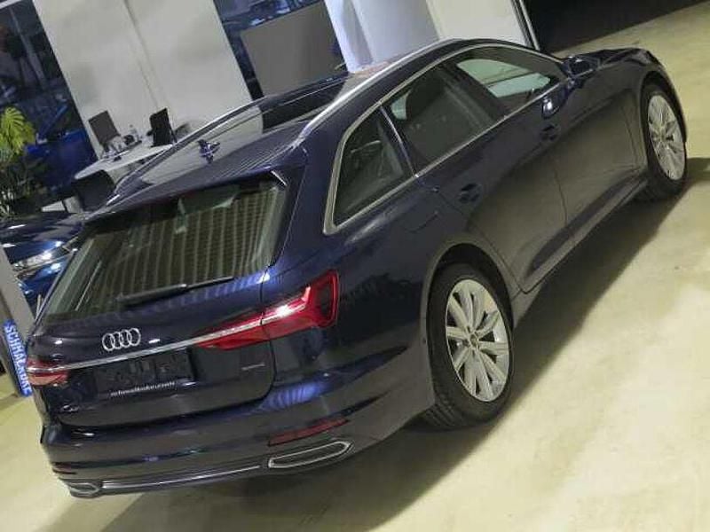 Gebraucht Audi A6 Sport 265 PS (194 kW) 2022 Firmament blue Kombi